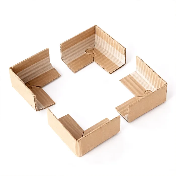 क्राफ्ट पेपर एज रक्षक